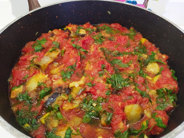 zeytinyağlı patlıcan kabak yemeği nasıl yapılır
