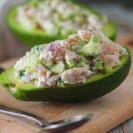 nefis ton balıklı avokado salatası nasıl yapılır
