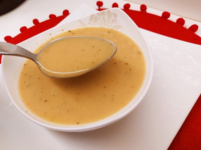sarımsaklı tarhana çorbası tarifi nasıl yapılır