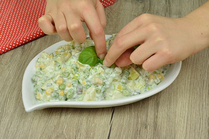yoğurtlu patates salatası nasıl yapılır